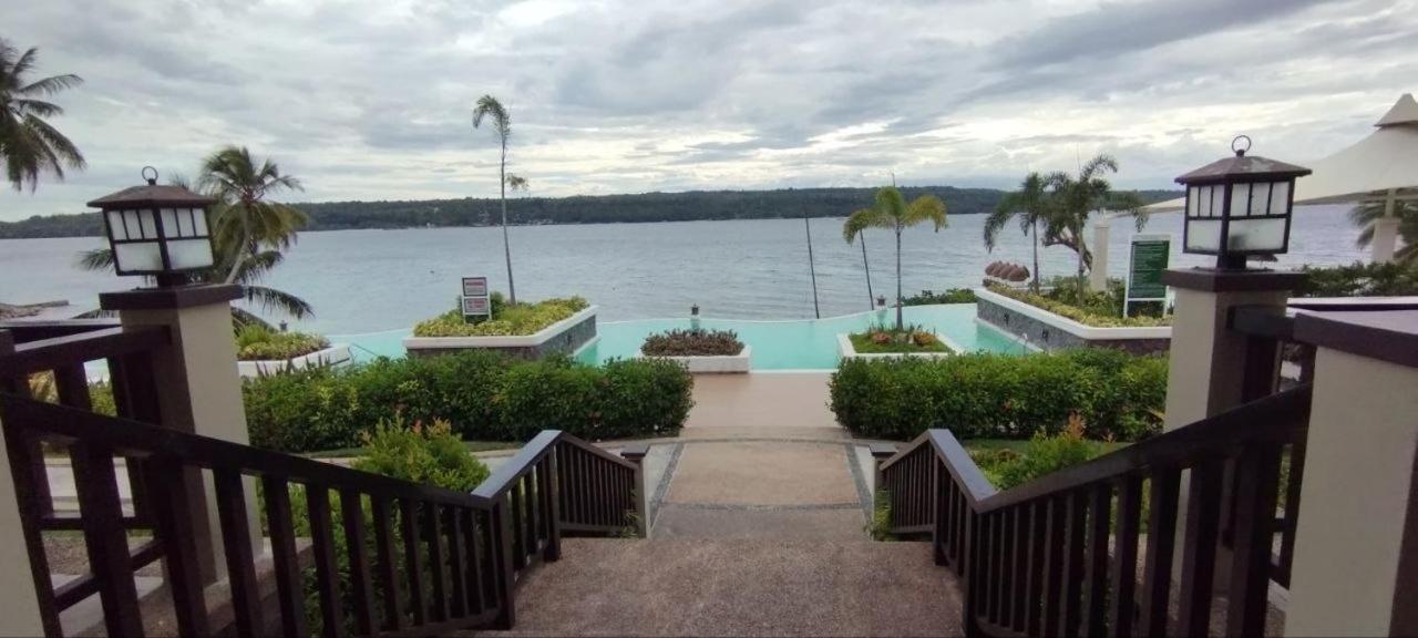 Kembali Condo Resort With Sea View Davao Exterior photo